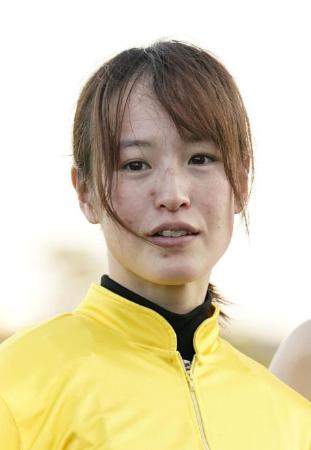 藤田菜七子騎手を騎乗停止に スマホの不適切使用でＪＲＡ｜秋田魁新報電子版